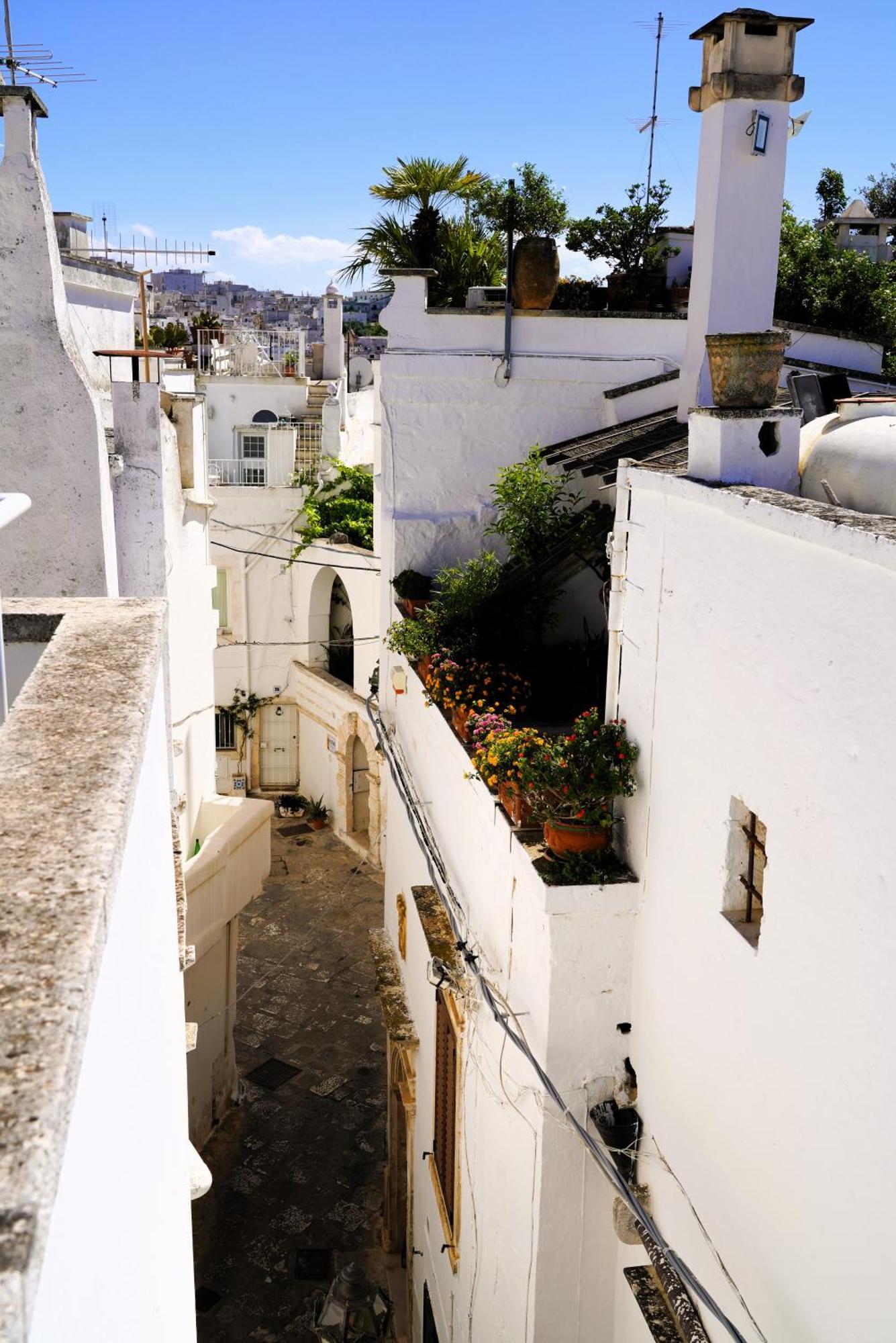 Dimora Lo Scrigno - Una Perla Nel Cuore Di Ostuni Exterior photo