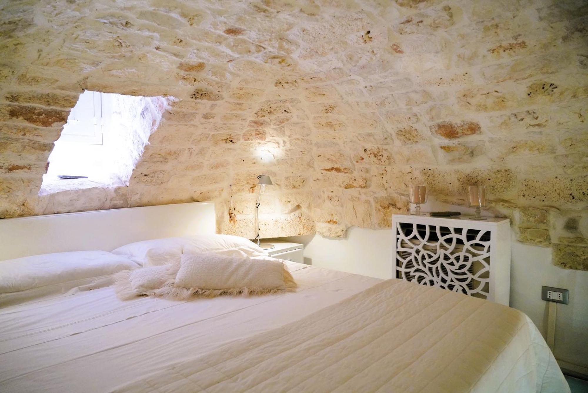 Dimora Lo Scrigno - Una Perla Nel Cuore Di Ostuni Exterior photo